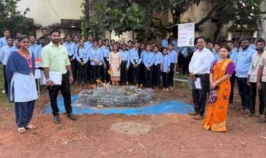 विद्यार्थ्यांनी उभारले ‘दुर्ग वैभव’!......श्री. पुष्पसेन सावंत कॉलेजात “इतिहासाचा ठेवा, जपुया दुर्ग वारसा” उपक्रम