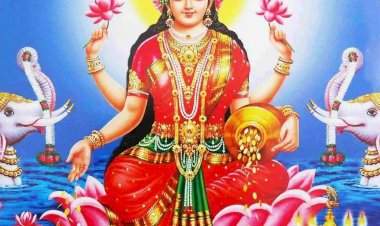 लक्ष्मीपूजन: समृद्धी, पावित्र्य आणि श्रद्धेचा सोहळा