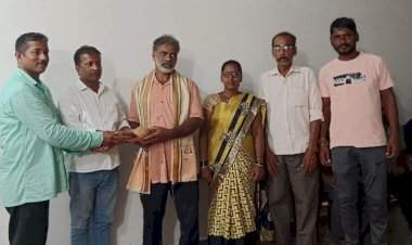 माडखोल येथील पावणाई दुग्ध संस्थेचा शेतकरी सन्मान उपक्रम