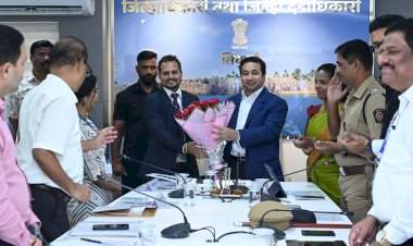 देशातील पहिला AI प्रणाली राबविणाऱ्या सिंधुदुर्ग जिल्ह्यात नीती आयोगाचा दौरा सुरू......पालकमंत्री नितेश राणे यांनी नीती आयोगाच्या सदस्यांचे केले स्वागत