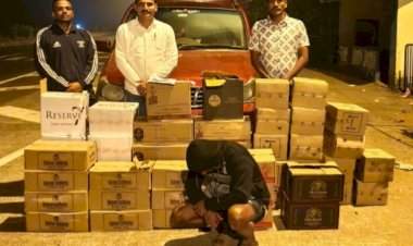 कुडाळमध्ये अवैध दारू तस्करीचा पर्दाफाश !  एलसीबीची धडक कारवाई.....१०.३० लाखांचा मुद्देमाल जप्त.....दोघांना अटक