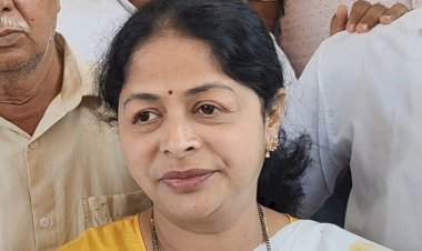 भाजपच्या खारेपाटण जि.प.उमेदवार प्राची इस्वालकर बिनविरोध.....उबाठा सेनेच्या खारेपाटण जि. प. च्या उमेदवार मीनल तळगावकर यांनी घेतली माघार