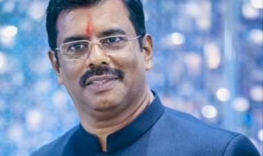 जिल्हा परिषद निवडणुकीत प्रमोद कामत यांची बिनविरोध निवड.....अपक्ष उमेदवार सुशांत पांगम यांची माघार