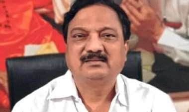 अदृश्य शक्तीचे नाव घेण्याची राणेंमध्ये हिंमत नाही - परशुराम उपरकर