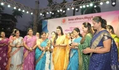 सावंतवाडीत 'नारी अभ्युदय महोत्सव' उत्साहात...वेदिका परब यांच्या हस्ते कर्तृत्ववान महिलांचा गौरव