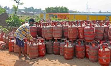 सिंधुदुर्ग जिल्ह्यात गॅसचा पुरेसा साठा उपलब्ध....जिल्हा पुरवठा विभागाची माहिती