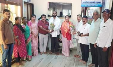 भाजपाच्या माध्यमातून परुळेबाजार सरपंच प्रणीती आंबडपालकर व उपसरपंच संजय दुधवडकर यांचा सन्मान