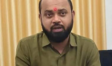 भोंदू बाबाच्या आहारी गेलेले लोकप्रतिनिधी महाराष्ट्राचे हित काय साधणार?....रुपेश राऊळ यांचा सवाल