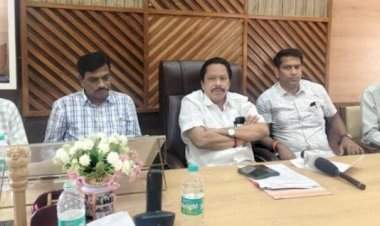 कणकवली शहराच्या विकास प्रारूप आराखड्यावर जास्तीत जास्त हरकती नोंदवा....नगराध्यक्ष संदेश पारकर यांचे आवाहन