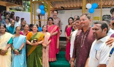 आमदार  निलेश राणेंच्या हस्ते कुडाळात 'घंटा गाडी' व 'सक्शन व्हॅन'चे लोकार्पण.