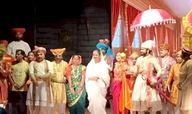 कुडाळमध्ये 'शिवराज भूषण' महानाट्याला रसिकांचा उत्स्फूर्त प्रतिसाद
