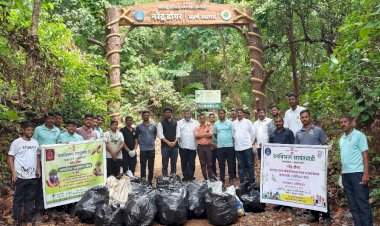सावंतवाडी वन विभागातर्फे पर्यावरण सप्ताह उत्साहात.....५००० रोपांची लागवड, नरेंद्र डोंगर येथे ५० पोती प्लॅस्टिक जमा