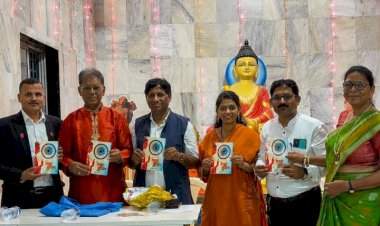 अशोक भवार यांच्या काव्य  मुदिता या संग्रहातील कविता परिवर्तनाच्या, बदलाच्या आणि धम्माच्या आहेत.....प्रा. शुक्राचार्य गायकवाड  यांचे प्रतिपादन