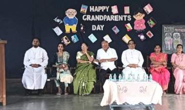'आजी-आजोबांचं प्रेम म्हणजे शाळेचा खरा ठेवा'.....वेंगुर्लेच्या मदर तेरेसा स्कूलमध्ये आजी-आजोबा दिन साजरा
