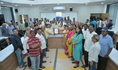 मालवण शहरातील देऊळवाडा सोमवार बाजार बंद करण्यास नागरिकांचा ठाम विरोध