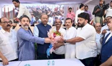 'फार्म आयडीची सक्ती रद्द करा'......शेतकरी कर्जमुक्तीसाठी संजू परब यांचे महसूलमंत्र्यांकडे निवेदन