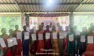 सातबारा नव्हे, आता ओळख!.....सांगेलीत २६४ महिलांना मिळाला 'शेतकरी' चा मान.....ग्राम महसूल अधिकारी सचिन चितारे यांचा कौतुकास्पद उपक्रम