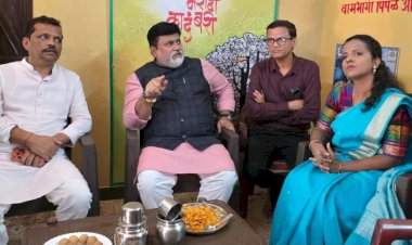 मंगेश पाडगावकरांच्या उभादांडा गावाला साहित्य पर्यटनाचे नवे रूप देणार......दोन महिन्यांत ‘कवितांचे गाव’ दिमाखदार करण्याचे मंत्री उदय सामंत यांचे निर्देश