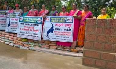 दुष्काळाला मात देण्यासाठी मळगावच्या महिलांचा स्तुत्य उपक्रम: श्रमदानातून उभारला वनराई बंधारा