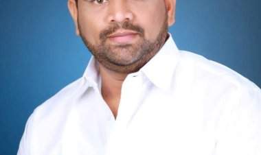 मालवण पाणी टंचाईची बैठक आता आमदार निलेश राणेंच्या मुंबईतील बंगल्यावर घ्या......निलेश राणेंनी दोन वेळा नियोजित बैठक रद्द केल्याने मा.आ. वैभव नाईक यांचा तहसीलदारांना टोला