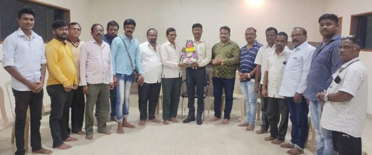 रिक्षा व्यवसायिकांनी आपल्या सेवेतून पर्यटकांच्या विश्वासास पात्र ठरणे महत्वाचे : हनुमंत हेडे.  मालवण येथे पर्यटन मार्गदर्शन कार्यशाळा संपन्न.