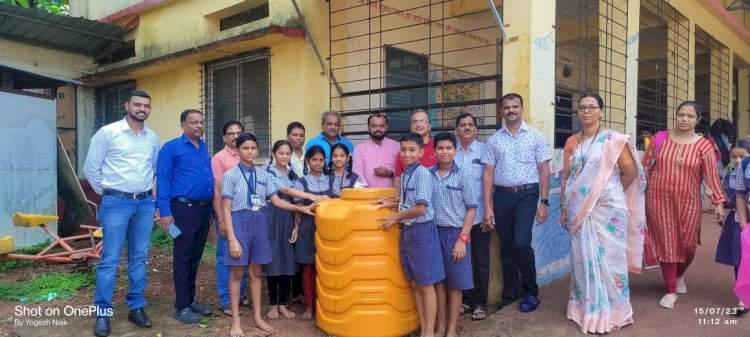 वेंगुर्ला रोटरी क्लबच्या वतीने वेंगुर्ला शाळा नं.१ला पाण्याची टाकी प्रदान.