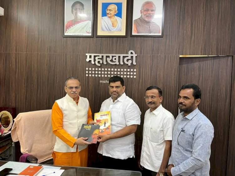 खादी ग्रामोद्योग कर्ज प्रकरणांची प्रलंबित सबसिडीची रक्कम लवकरात लवकर द्या : आ. वैभव नाईक.  खादी ग्रामोद्योग मंडळाचे सभापती रविंद्र साठे यांचे प्रशासनाला कार्यवाही करण्याचे आदेश.