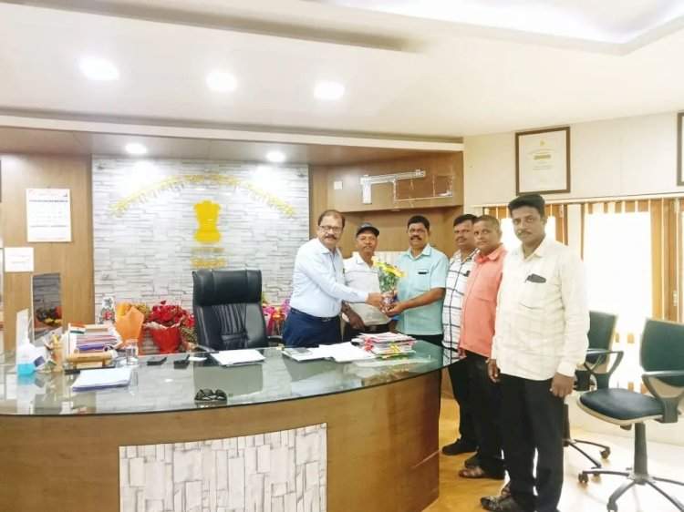 जिल्हा ह्युमन राईटच्या वतीने नवनियुक्त जिल्हाधिकारी किशोर तावडे यांची सदिच्छा भेट.