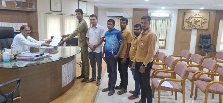 वीज कंत्राटी कामगारांचा १ नोव्हेंबर रोजी मंत्रालयावर धडक मोर्चा.  जिल्ह्यातील कामगारांनी मोठ्या संख्येने सहभागी होण्याचे आवाहन.