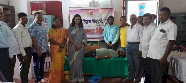 तुळस येथील रक्तदान शिबिरास उत्स्फूर्त प्रतिसाद.  वेताळ प्रतिष्ठान चे सलग २३ वे रक्तदान शिबीर; ३६ रक्तदात्यांनी केले रक्तदान.