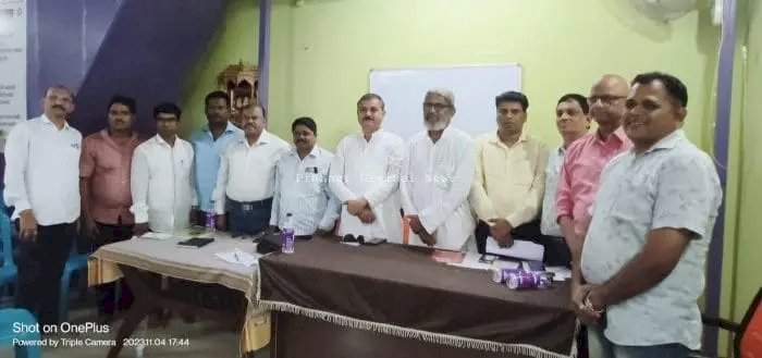 ओबीसीच्या आरक्षणाला धक्का न लावता मराठा समाजाला आरक्षण द्या.  ओबीसी व आरक्षित समाज महासंघाची मागणी.