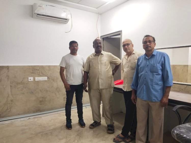 सावंतवाडी उपजिल्हा रुग्णालयात लवकरच मिळणार सिटी स्कॅन मशीन सुविधा.  जीवनरक्षा प्रतिष्ठान अध्यक्ष राजु मसुरकर यांच्या पाठपुराव्याला यश; पालकमंत्री रविंद्र चव्हाण यांच्याकडुन मंजूरी.