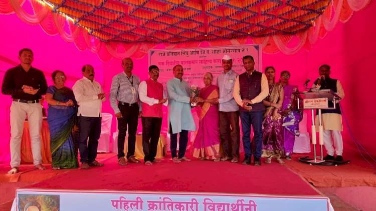 राष्ट्रीय पुरस्कार मिळाल्याबद्दल सामाजिक कार्यकर्ते बबली राणे यांचा सत्कार.