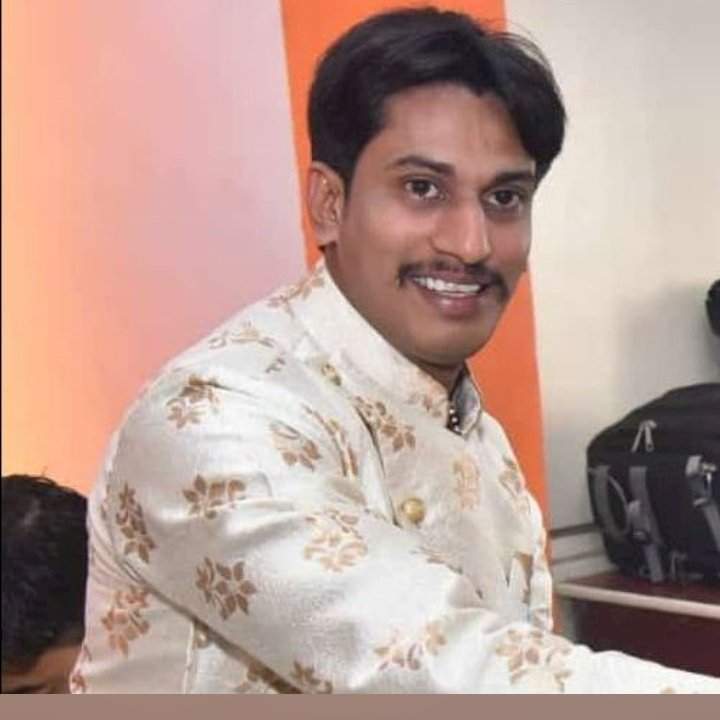 सावंतवाडी, कुडाळ, दोडामार्ग, मालवण नंतर आता वेंगुर्ल्यातुन देखील मनसे पदाधिकाऱ्यांचे राजीनामे सत्र सुरूच.   मनसे विद्यार्थी सेनेचे सचिव आबा चिपकर यांचा पक्षाला जय  महाराष्ट्र.