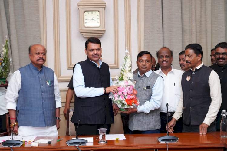 कंत्राटी कामगारांना कंत्राटदार विरहित रोजगार देणार : देवेंद्र फडणवीस.  महाराष्ट्रात हरियाणा पॅटर्न राबवणार.