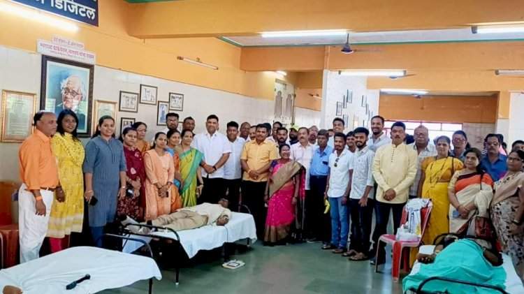 मालवणात शिवसेनेच्या रक्तदान शिबिरास उत्स्फूर्त प्रतिसाद.  बाळासाहेब ठाकरे जयंतीचे औचित्य; ६७ रक्तदात्यांनी केले रक्तदान.