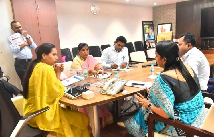 महिला व बालविकास मंत्री आदिती तटकरे यांच्या हस्ते आहार पुरवठा संनियंत्रण प्रणालीचे उद्घाटन.