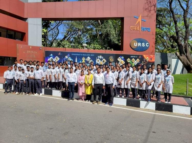 भोसले इन्स्टिट्यूट ऑफ टेक्नॉलॉजीच्या विद्यार्थ्यांनी दिली 'इस्त्रोला' भेट.