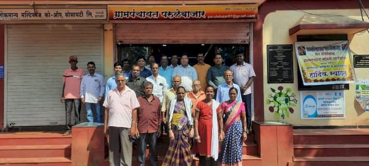 फणसवळे ग्रामपंचायत टिमने केली परुळेबाजर ग्रामपंचायतीच्या विविध उपक्रमांची पाहणी.