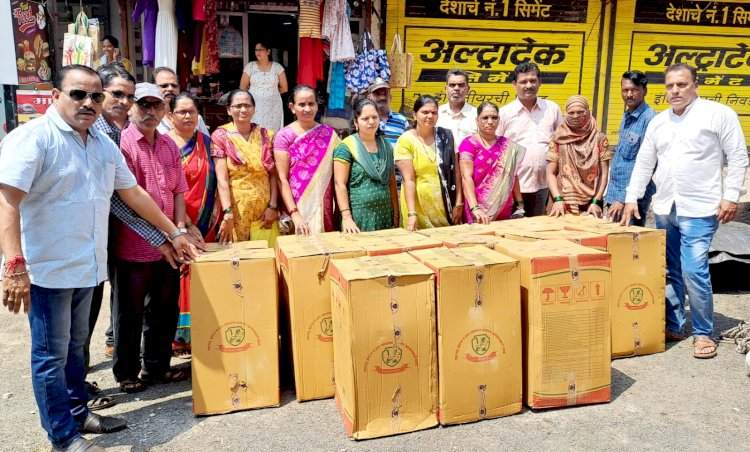 कष्टाचा आदर आणि कष्टकऱ्यांचा सन्मान याला मोदी सरकारने सर्वोच्च प्राधान्य दिले : प्रसंन्ना देसाई.  वेंगुर्ला येथे २०० बांधकाम कामगार बांधवांना गृहपयोगी साहित्यांचे वाटप.