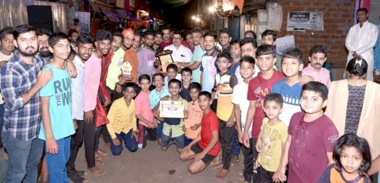 राधाकृष्ण नृत्य रोंबाट स्पर्धेत गणेशकृपा तेंडोली-कुडाळ प्रथम.  गावडोबा कलेश्वर राईचीवाडी व्दितीय तर गजानन भजन मंडळ नेरूर तृतीय.