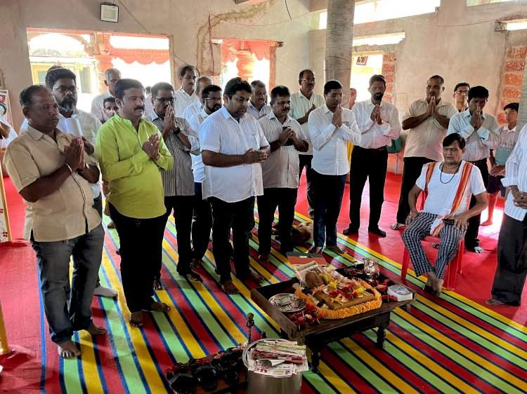 परुळे येथे महायुतीचे उमेदवार केंद्रीय मंत्री नारायण राणे यांच्या प्रचाराचा शुभारंभ.