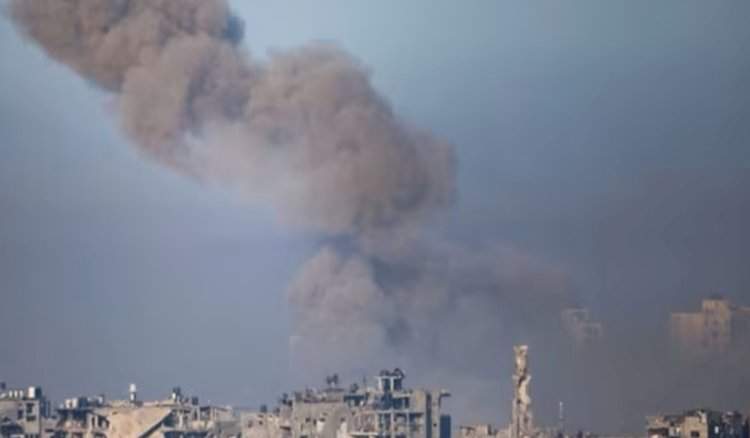 इस्रायल - हमासमध्ये पेटलेलं युद्ध शमणार?  हमासने इजिप्त-कतारने दिलेला शस्त्रसंधी प्रस्ताव स्वीकारला.