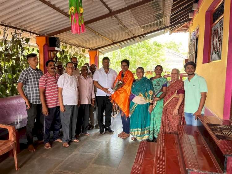 दहावी व बारावी परीक्षेत जिल्ह्यात प्रथम आलेल्या कुडाळ तालुक्यातील विद्यार्थ्यांचे आ.वैभव नाईक यांनी केले अभिनंदन.