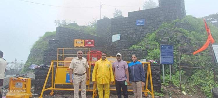 अतिवष्टीमुळे किल्ले रायगडाचे दरवाजे पर्यटकांसाठी बंद.