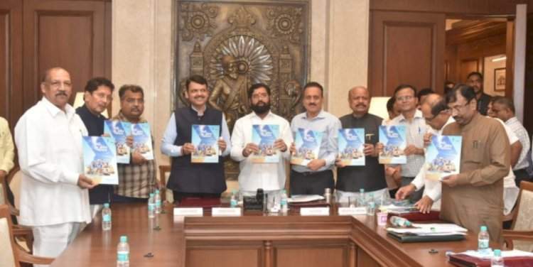 ‘निर्धार ग्रामीण विकासाचा’ माहिती पुस्तिकेचे मुख्यमंत्री एकनाथ शिंदे यांच्या हस्ते प्रकाशन.