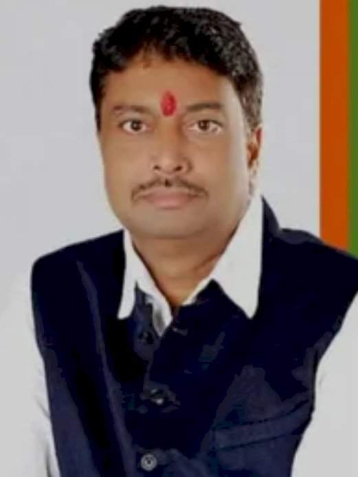 वेंगुर्ला नगरपरिषदेचे माजी नगराध्यक्ष प्रसन्ना कुबल यांचे निधन.