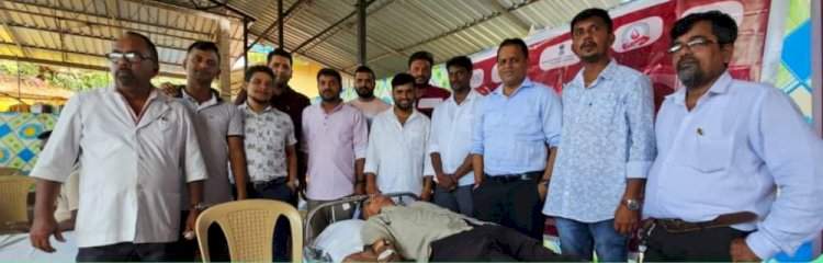 दोडामार्ग येथे आयोजित रक्तदान शिबिरास उत्स्फूर्त प्रतिसाद; ३५ जणांनी केले रक्तदान.