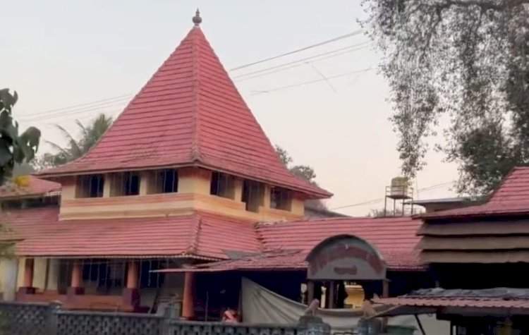 परुळे श्री देव आदिनारायण मंदिरात धार्मिक कार्यक्रमाचे आयोजन.