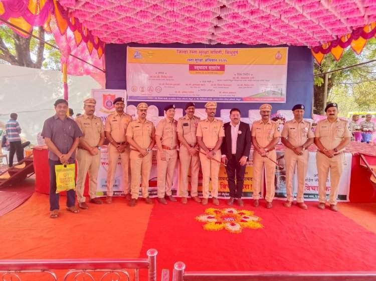 सिंधुदुर्ग उपप्रादेशिक परिवहन कार्यालया तर्फे बबली राणे यांचा सत्कार